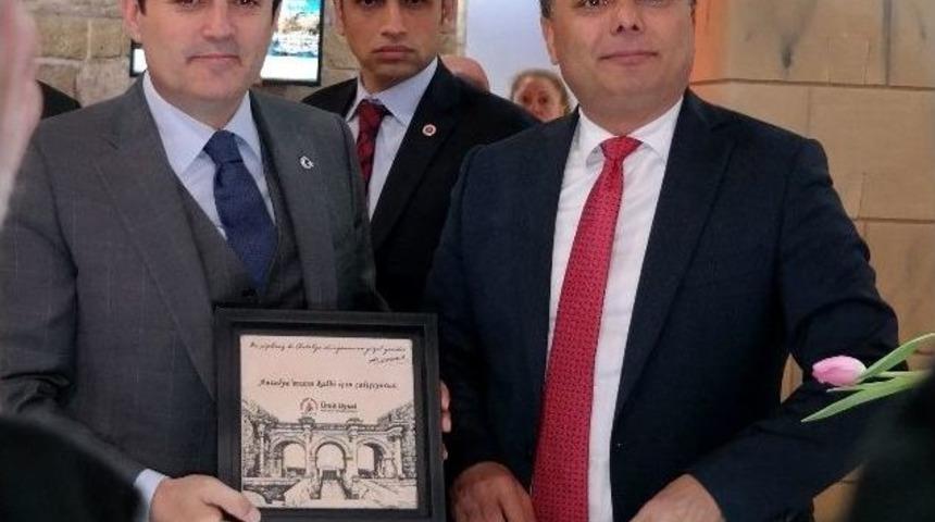 Başkan Uysal&rsquo;dan, Bakan &Uuml;nal&rsquo;a Turizm Ve Kalei&ccedil;i Dosyası