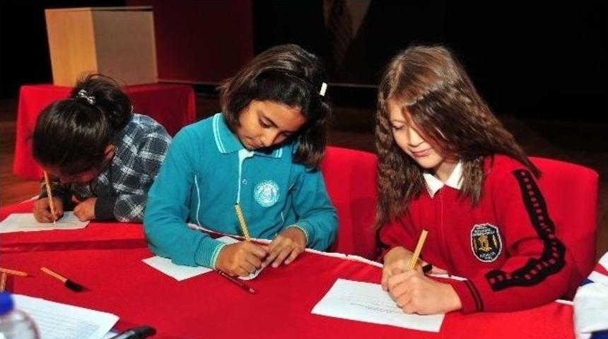 Kepezli &Ccedil;ocuklar Demokrasiyi &Ouml;ğreniyor