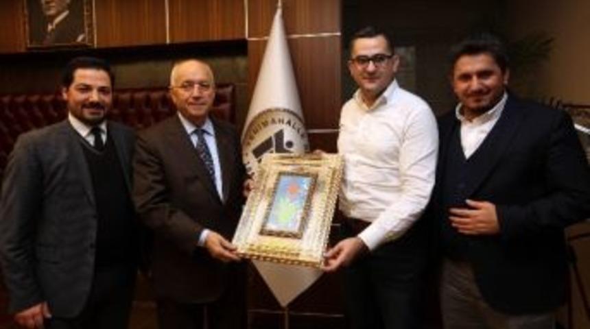 Spd&rsquo;li Meclis &Uuml;yesi &Ouml;nder&rsquo;den Yenimahalle&rsquo;ye Ziyaret