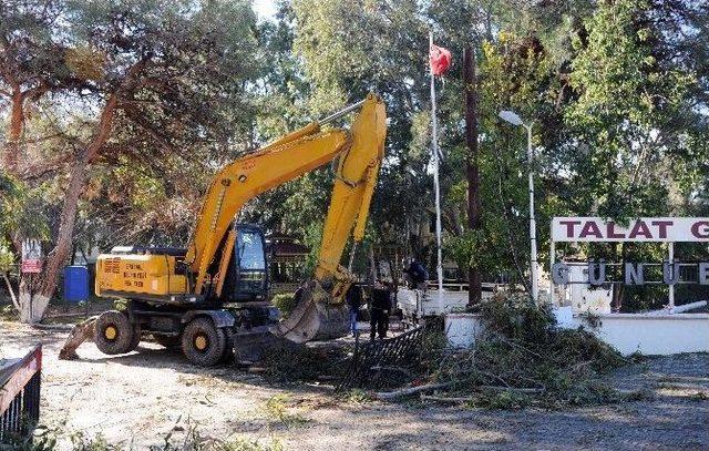 Mersin’deki Hortum Paniği Kamerada