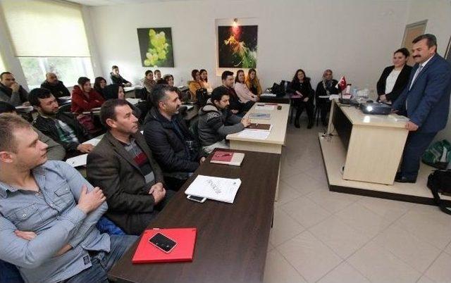 Saruhanlı’da Uygulamalı Girişimcilik Eğitimi Kursu Açıldı