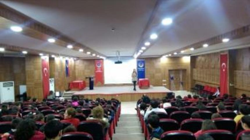&Ouml;ğrencilere &Ccedil;ocuk G&uuml;venliğinin Sağlanması Konulu Eğitim Verildi