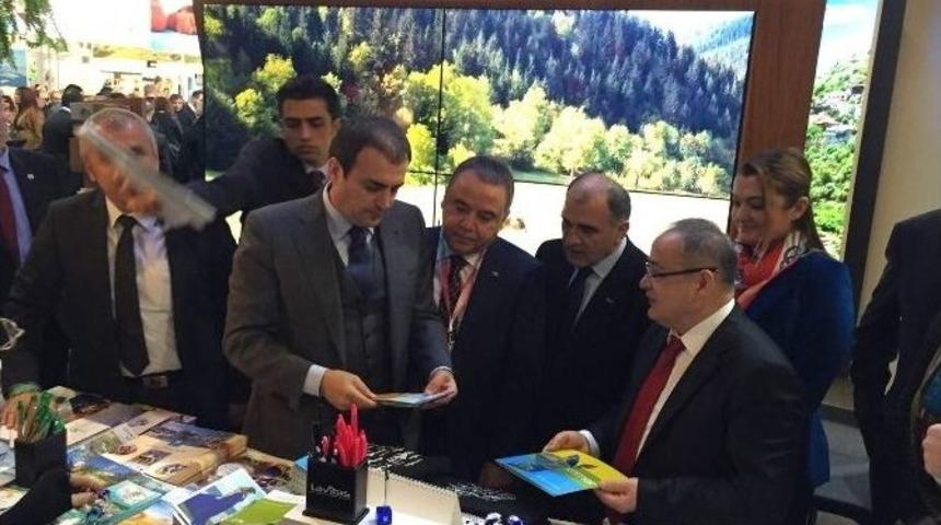 Başkan B&ouml;cek Hollanda&rsquo;da Turizm Bakanı &Uuml;nal&rsquo;ı Ağırladı