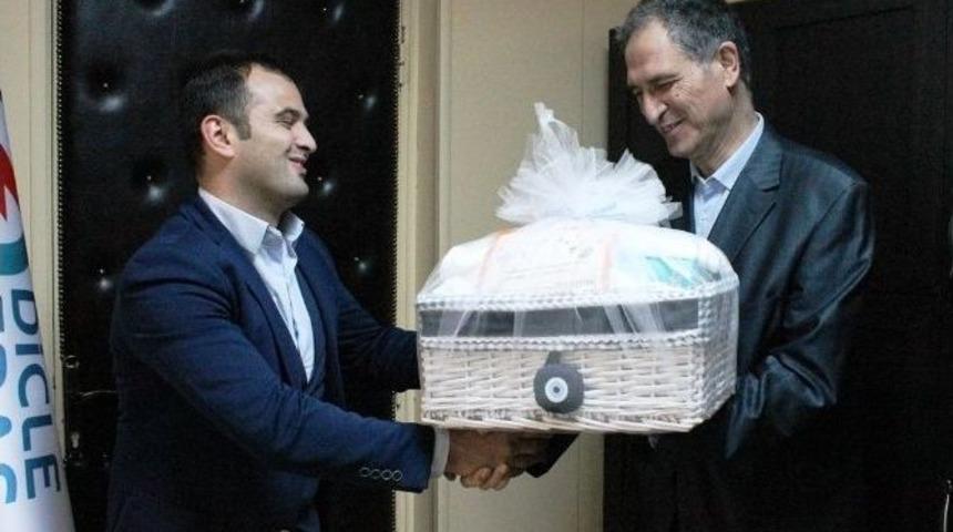 Dicle Edaş&rsquo;ın Bebek Sepeti Uygulaması S&uuml;r&uuml;yor