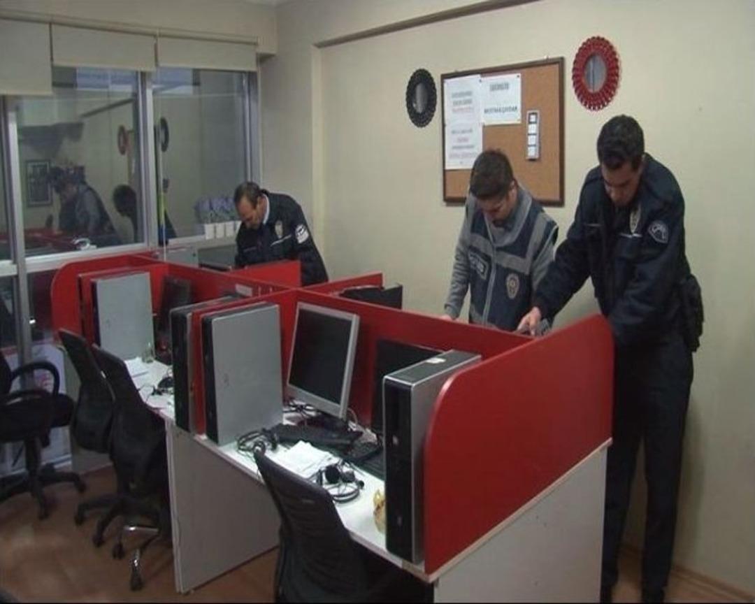 Oturdukları Yerden Dolandırmışlar