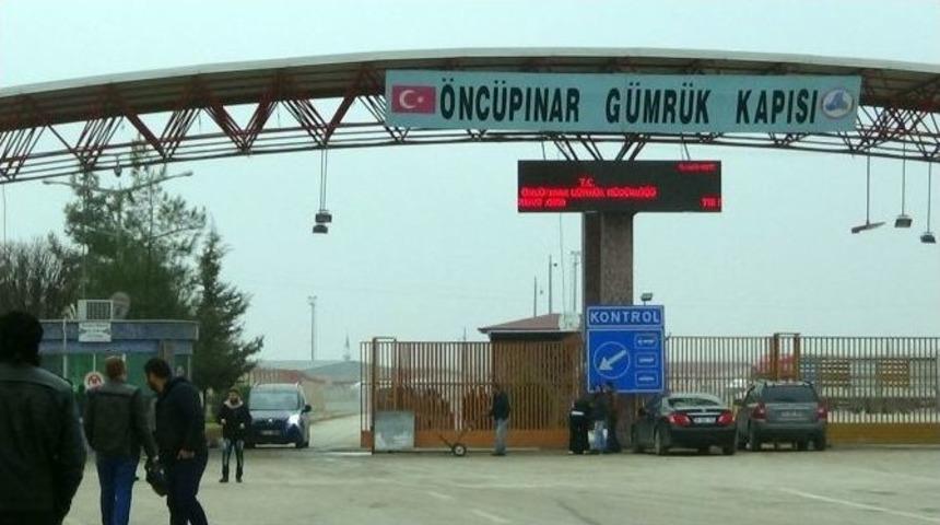 &Ouml;nc&uuml;pınar Sınır Kapısı Eski G&uuml;nlerini Arıyor