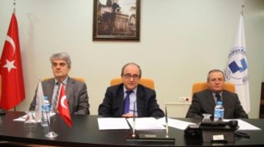 Pa&uuml; Senatosu&rsquo;ndan Akademisyenlerin Bildirisine Tepki