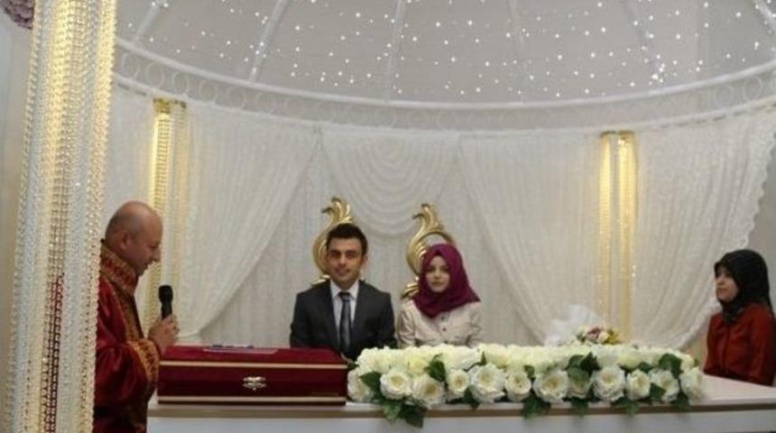 Kocasinan&rsquo;da 2015&rsquo;te Mutlu Bir Aileye 3 Bin 200 &lsquo;evet&rsquo;