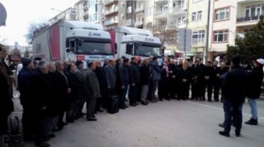 Bayır-bucak T&uuml;rkmenlerine Yardım Tır&rsquo;ları Yola &Ccedil;ıktı