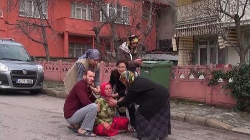 Boşanmak &Uuml;zere Olduğu Eşini Silahla Vurdu