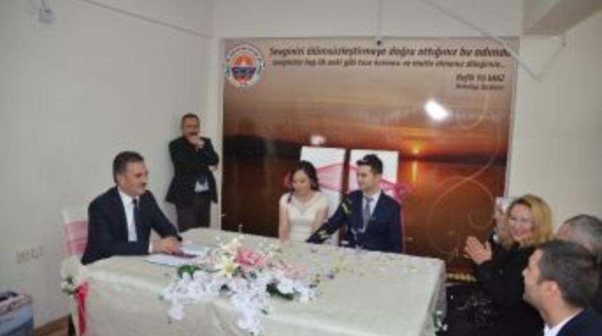 Işıklar Belediyesi&rsquo;nden Gemlik Belediyesi&rsquo;ne Gelin