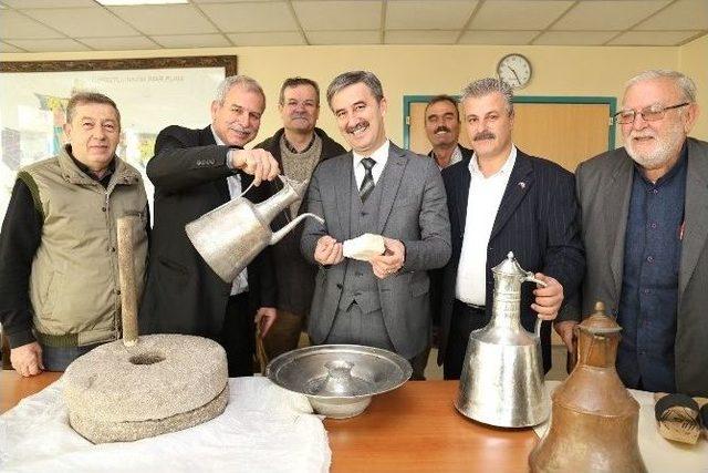 Müzeye İlk Bağış Bosna Hersek Türkleri Derneği’nden