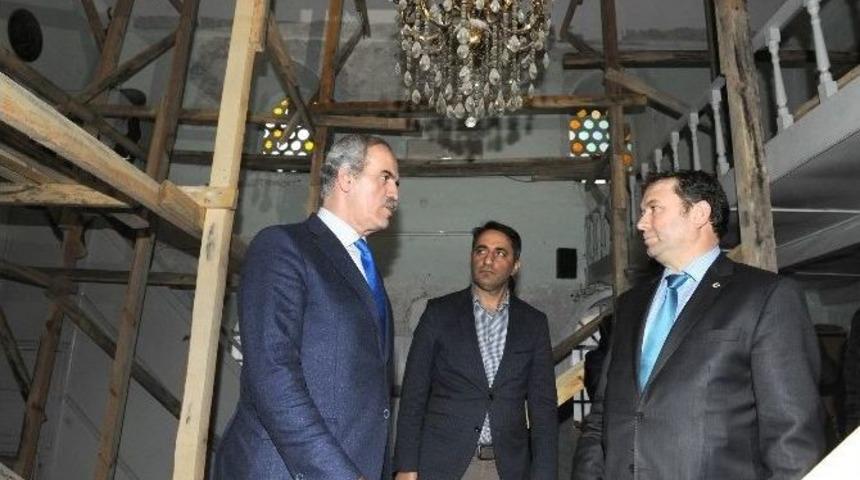 G&ouml;kdelenlerin G&ouml;lgesindeki 600 Yıllık Cami Ayağa Kaldırılıyor