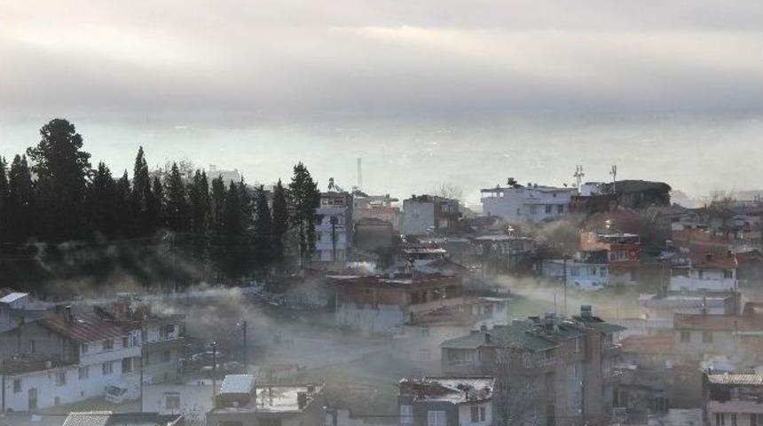 Edremit&rsquo;in Havası S.o.s Veriyor