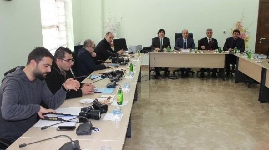 Akademisyenlerin Bildirisine Tepki