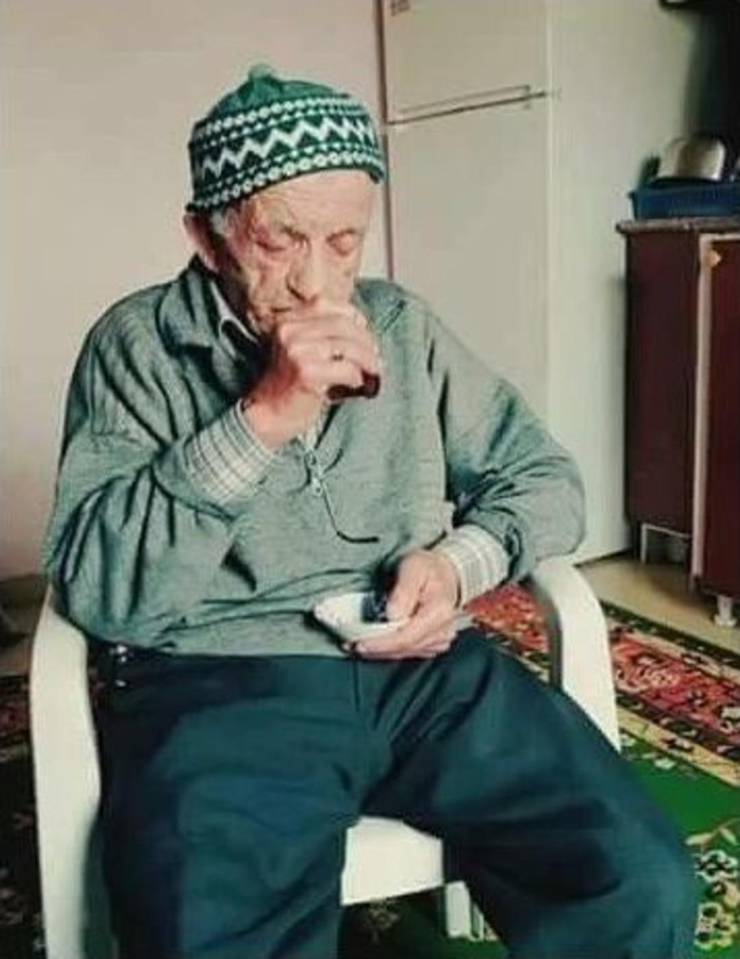 Torun Acısına Dayanamayan Dede Kalp Krizinden &Ouml;ld&uuml;