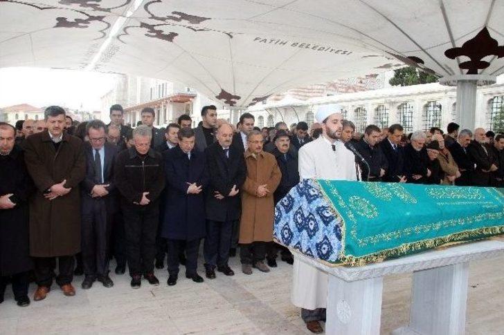 Başbakan Davutoğlu Cenaze Törenine Katıldı G1