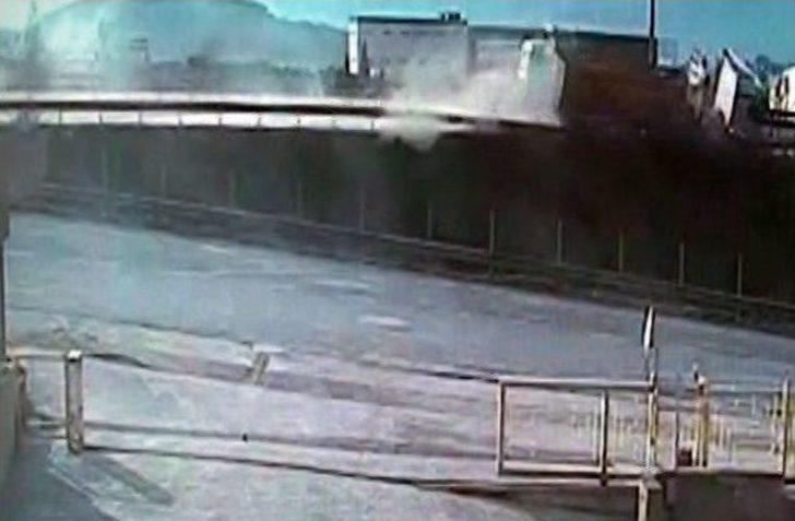 Hafriyat Kamyonu Şarampole Böyle Uçtu G1