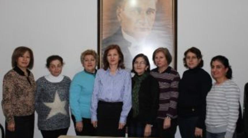 &Ccedil;ağdaş Yaşamı Destekleme Derneği (&ccedil;ydd) Eskişehir Şube Başkanı Sevgi Akmen: