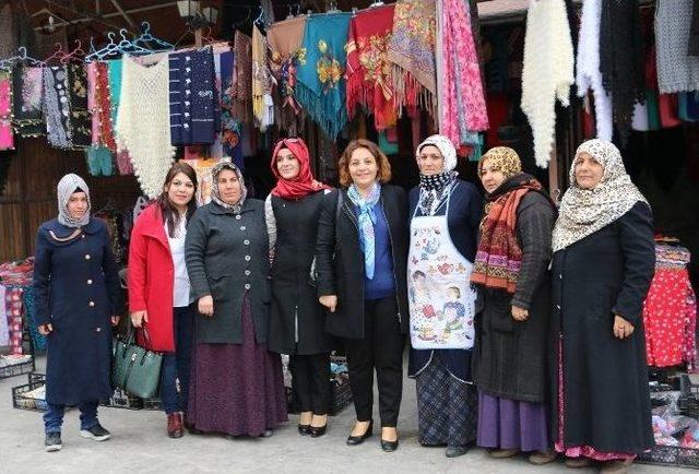 Sema Çiftçi, Büyükşehirle İş Yeri Sahibi Olan Kadınları Ziyaret Etti