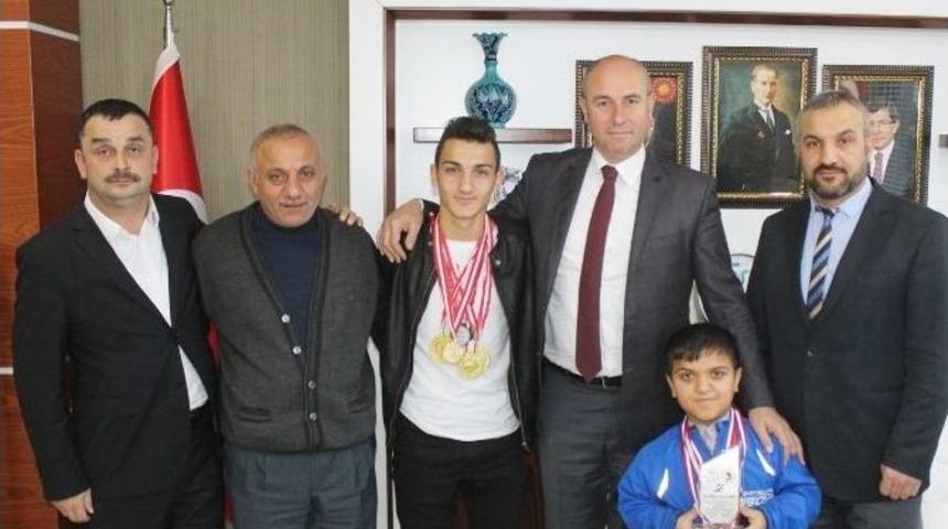 Başkan Togar&rsquo;a Milli Konuklar