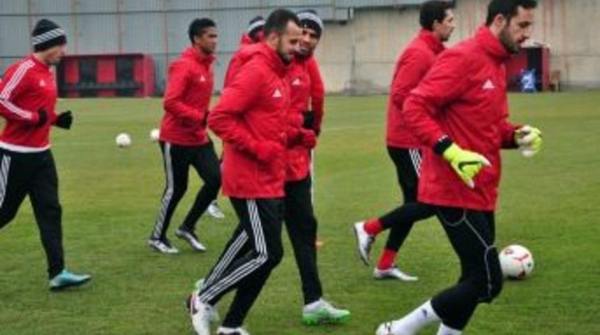 Gaziantepspor, Kasımpaşa Ma&ccedil;ı Hazırlıklarına Başladı