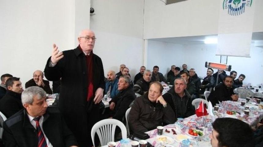 Başkan Kurt, Kentsel D&ouml;n&uuml;ş&uuml;m Ofisinde K&uuml;&ccedil;&uuml;k Esnaf İle Bir Araya Geldi