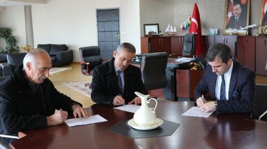 Tarım Kredi Kooperatifinin Takası İle İlgili Karşılıklı İmzalar Atıldı