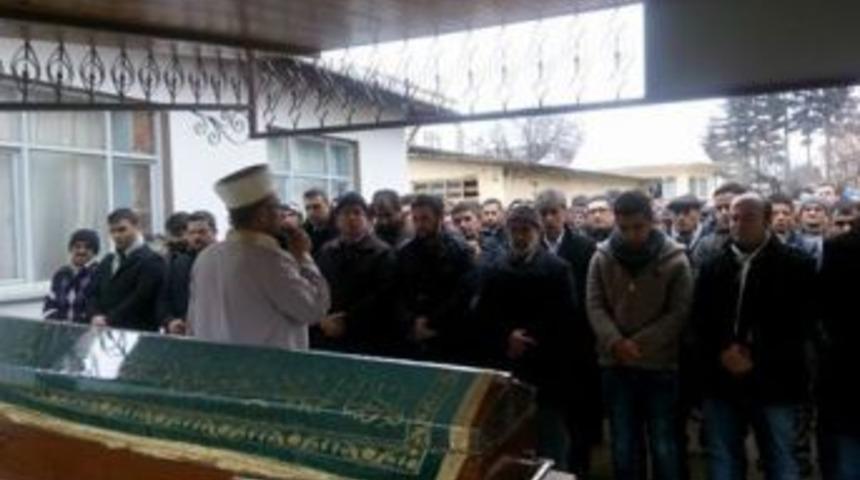 Kazada Hayatını Kaybeden Gen&ccedil; Toprağa Verildi