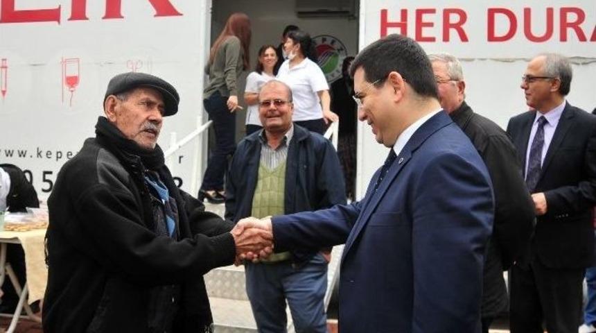 Başkan T&uuml;t&uuml;nc&uuml;, Sağlıt Tır&rsquo;ını İnceledi