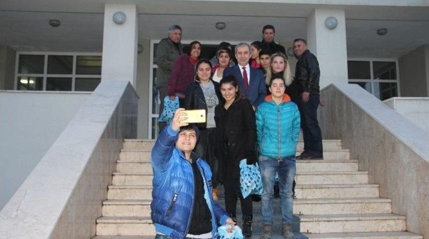 Bayan Sporculardan Emniyet M&uuml;d&uuml;r&uuml; Babal&rsquo;a Ziyaret