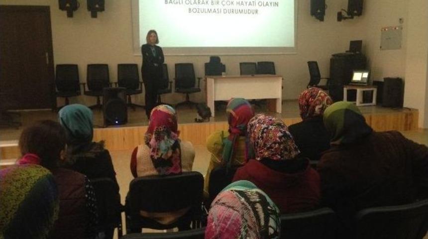 Bakım Merkezi &Ccedil;alışanlarına Eğitim