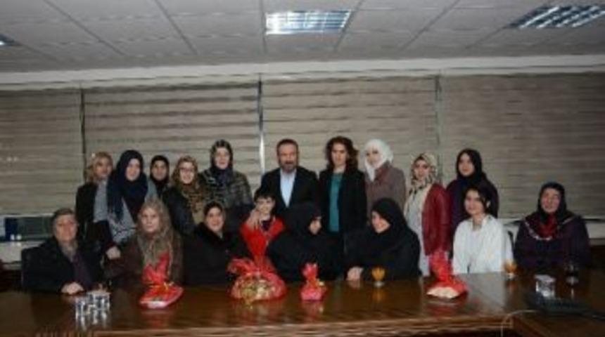 Suriyeli Kadınlar Başkan Doğan&rsquo;a Teşekk&uuml;r Ziyaretinde Bulundu