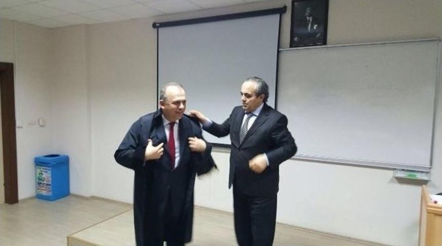 Bilecik Şeyh Edebali &Uuml;niversitesi Sosyal Bilimler Enstit&uuml;s&uuml; Doktora Programlarında İlk Mezununu Verdi