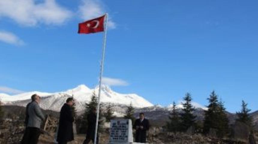 Vali Yardımcısı G&ouml;khan Azcan Kulpak Mahallesini Ziyaret Etti