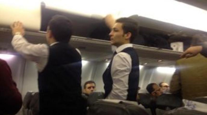 (&ouml;zel Haber) Diyarbakır U&ccedil;ağında Tabanca Alarmı