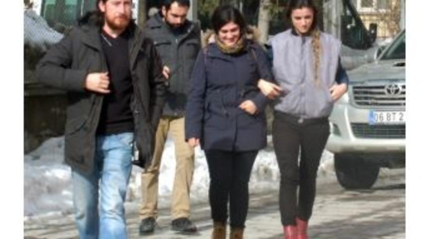 Hakkari&rsquo;de Bir Akademisyen G&ouml;zaltına Alındı