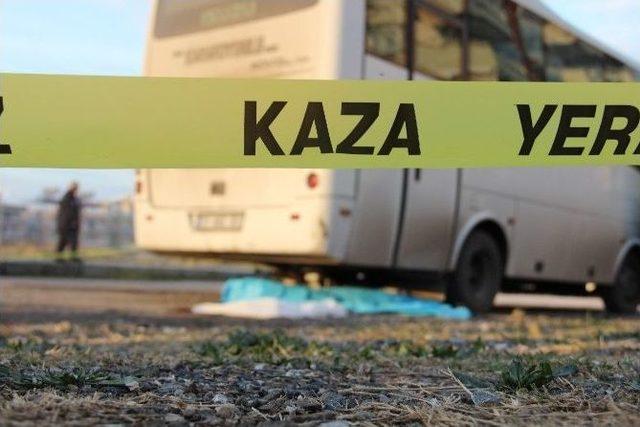 Geri Manevra Yapan Otob&uuml;s&uuml;n Altında Kalan Yaşlı Adam Hayatını Kaybetti 1