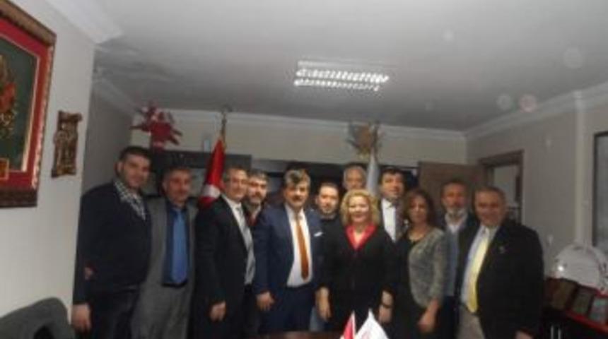 Ekrem Birsen, Berberler Ve Kuaf&ouml;rler Odasını Ziyaret Etti