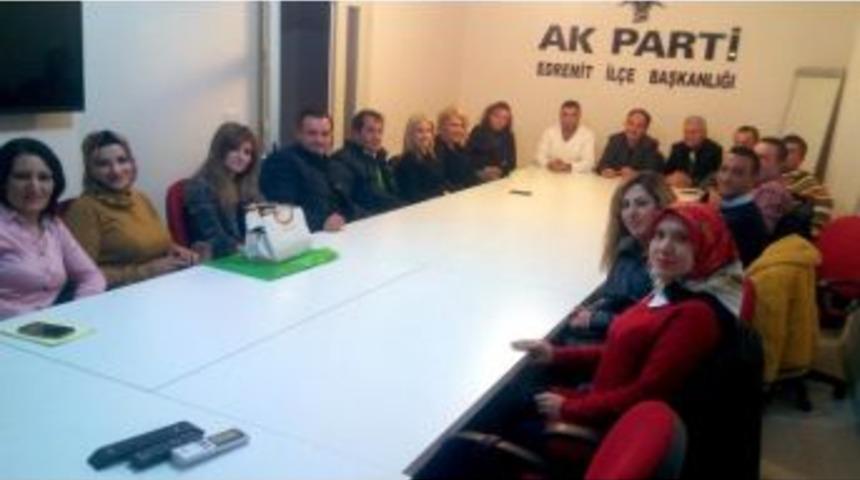 Edremit Ak Parti Skm İlk Toplantısını Yaptı