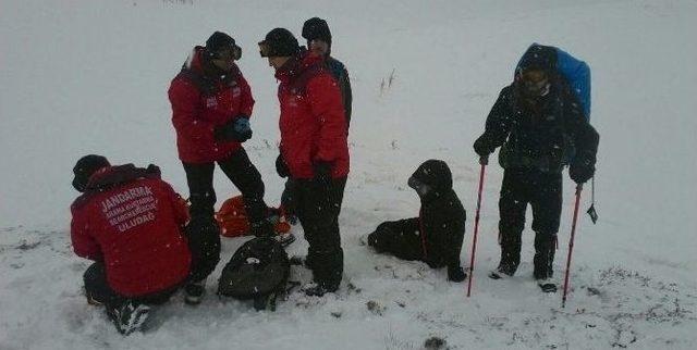 Üniversiteliler Uludağ’da Ölümden Döndü