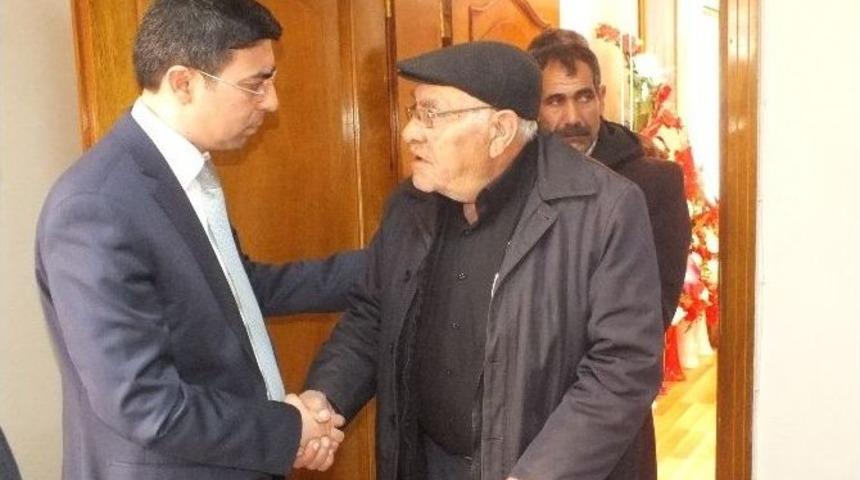 Kaymakam Kırlı Vatandaşların Sorunlarını Dinledi