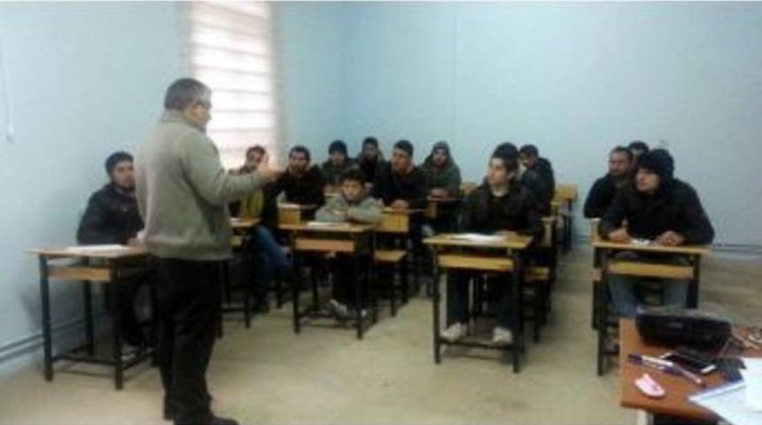 Kulu&rsquo;da Suriyelilere T&uuml;rk&ccedil;e Eğitimi