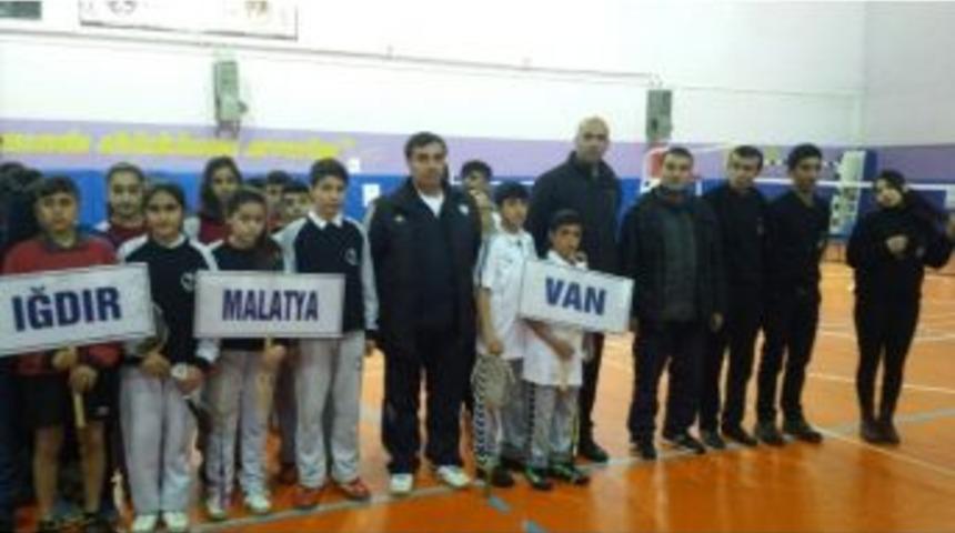 Vanlı Badmintocular Grup Birincisi Oldu