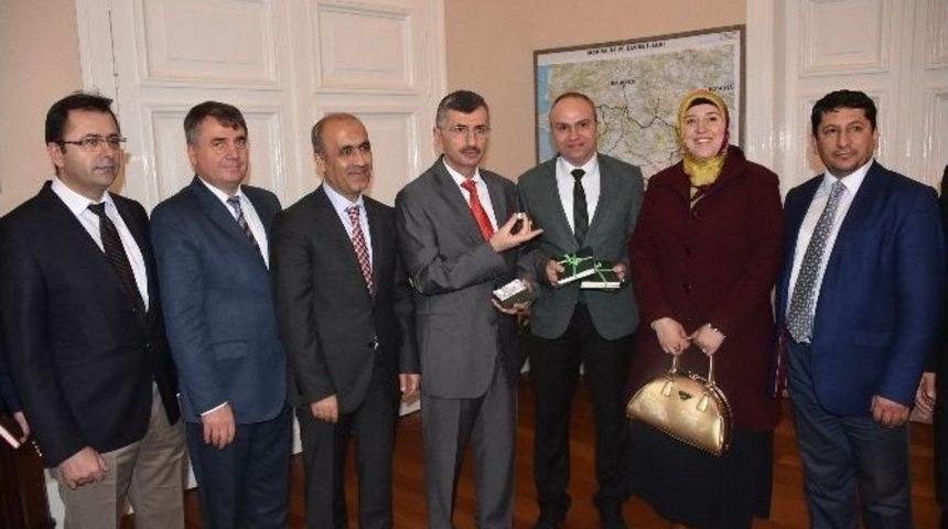 Yeşilay&rsquo;dan Vali Bektaş&rsquo;a Ziyaret