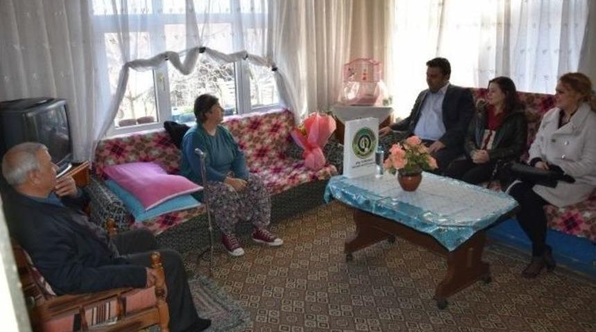 Malkara Belediye Başkanından G&ouml;rme Engellilere Anlamlı Ziyaret