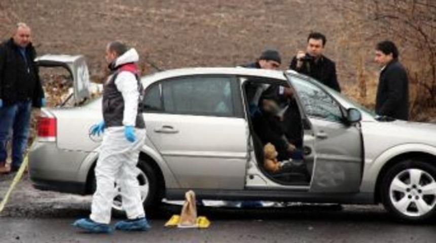 Otomobilinde &Ouml;l&uuml; Bulundu