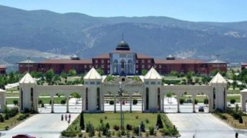 K&uuml;tahya Dumlupınar &Uuml;niversitesi Senatosu&rsquo;ndan Akademisyenlerin Bildirisine Tepki