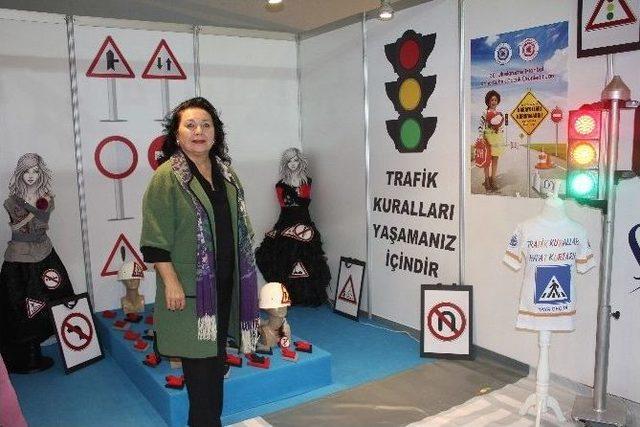 Anne Bebek Çocuk Fuarı’nda İaü Rüzgarı Esti