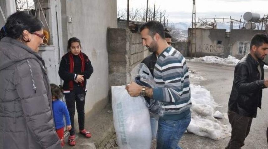 Cizre&rsquo;den Siirt&rsquo;e G&ouml;&ccedil; Eden Ailelere Yardım